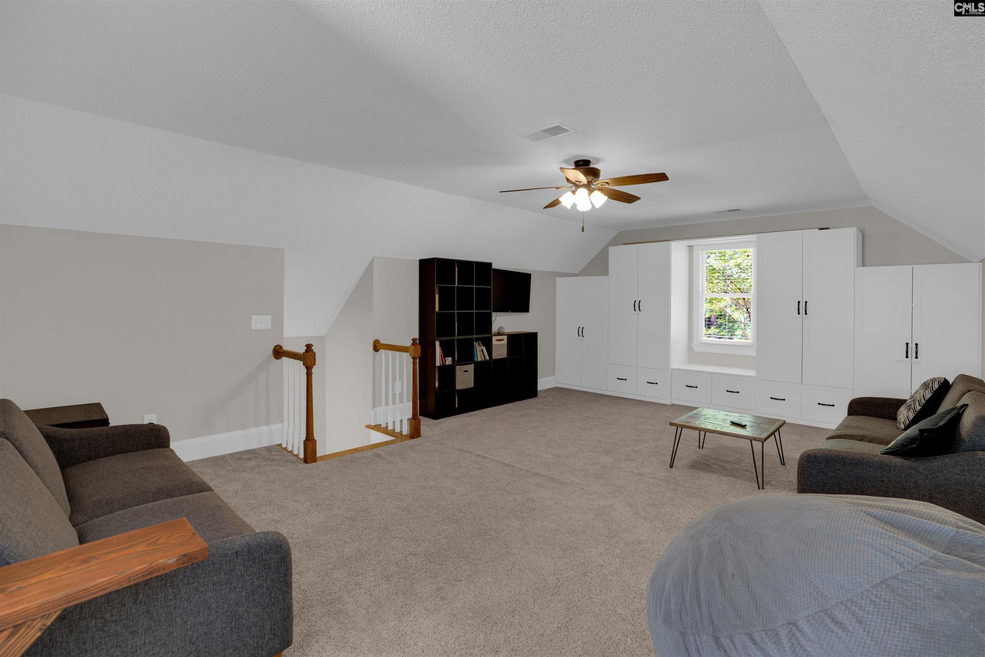 305 Barberry Drive  Photo 27