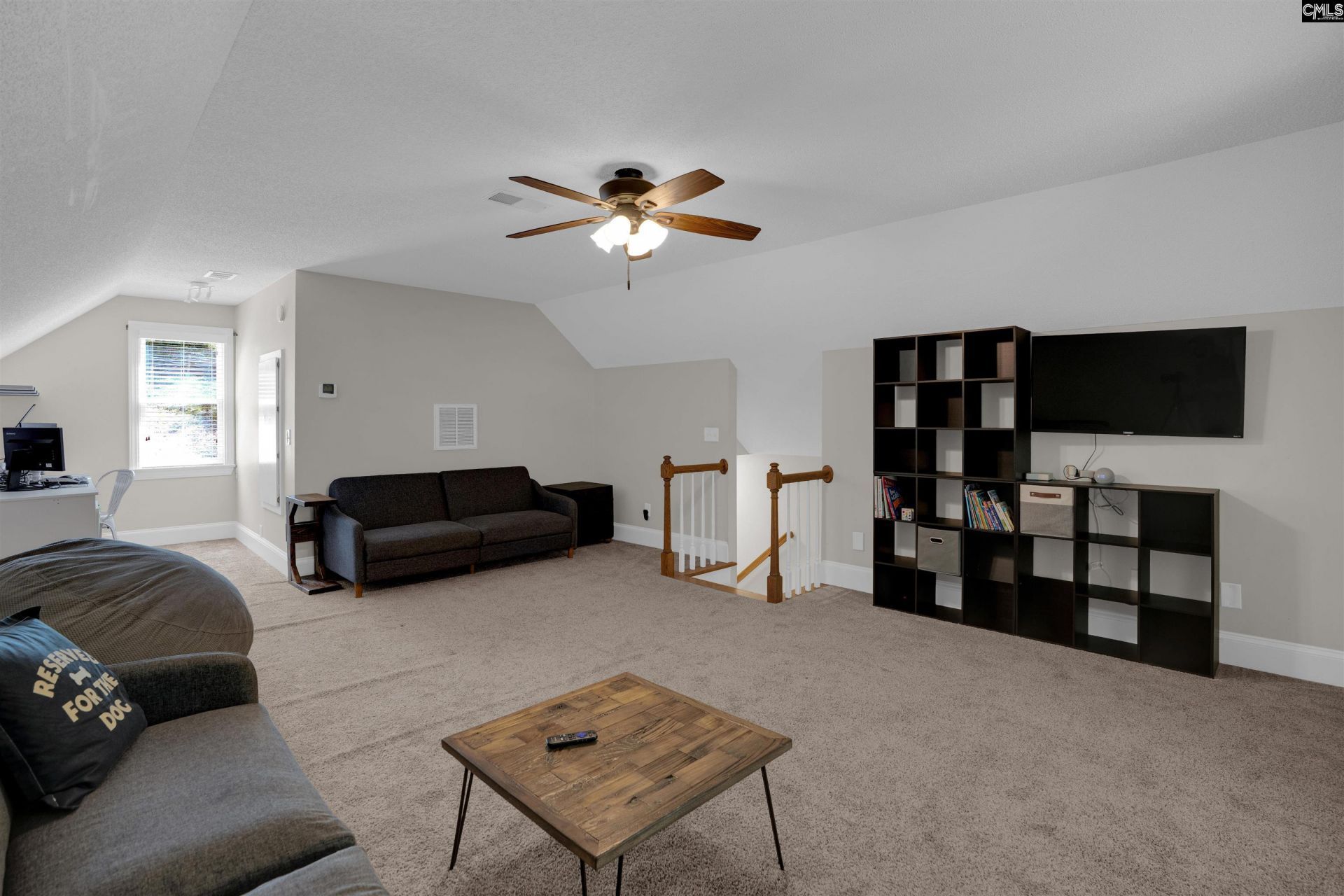 305 Barberry Drive  Photo 28