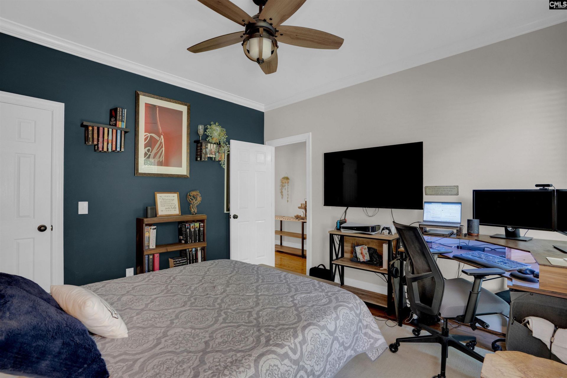 305 Barberry Drive  Photo 37