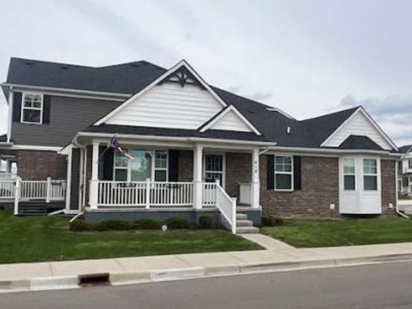 410 Maple Cove Circle, Unit 1, Saline, MI 48176