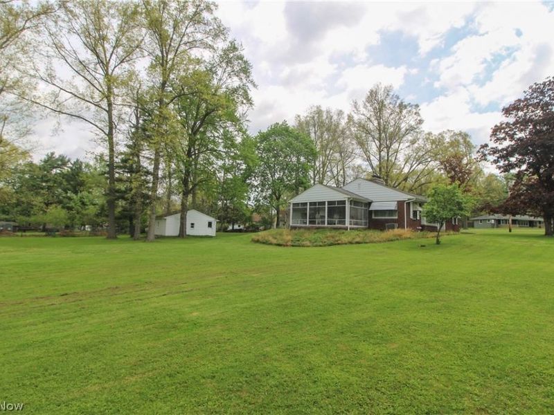 804 Crestview Drive, Boardman, OH 44512 Photo 3