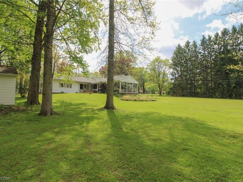 804 Crestview Drive, Boardman, OH 44512 Photo 4