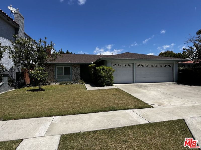 3267 Turlock Drive, Costa Mesa, CA 92626 Main Photo
