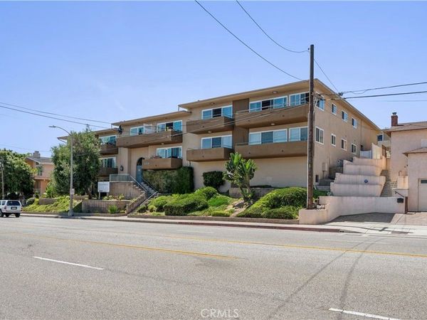 209 S Prospect Avenue, Unit 101, Redondo Beach, CA 90277