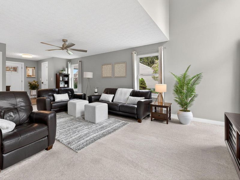 4895 Derry Court, Columbus, OH 43221 Photo 10