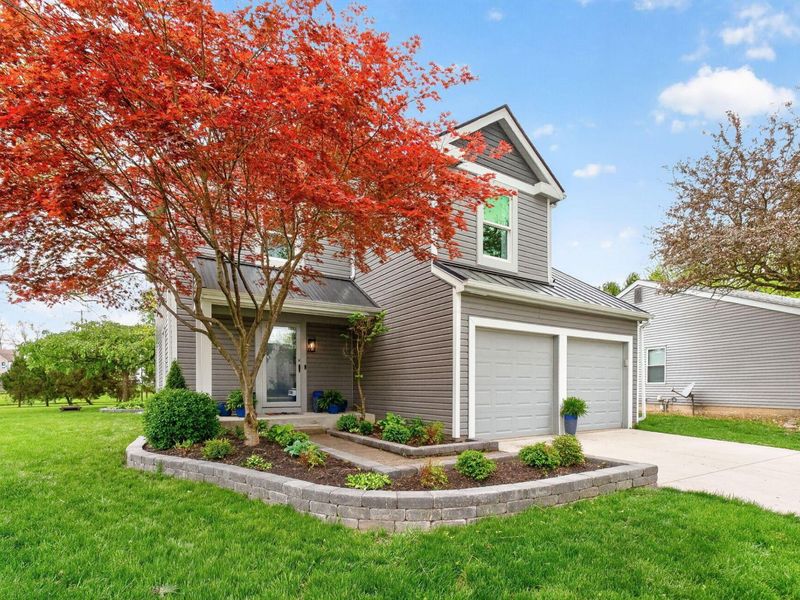 4895 Derry Court, Columbus, OH 43221 Photo 2