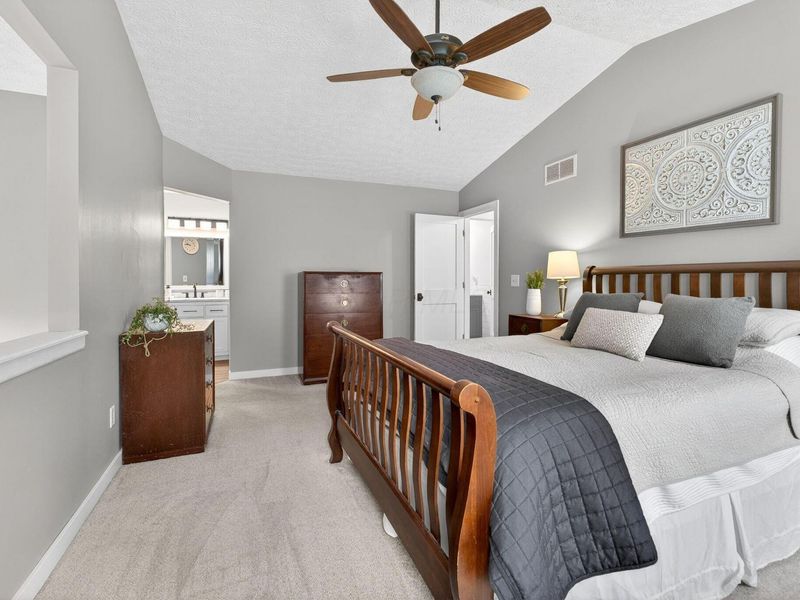 4895 Derry Court, Columbus, OH 43221 Photo 23