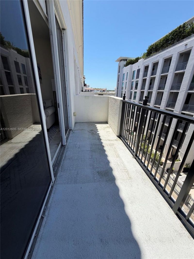 4100 Salzedo St , Unit 908, Coral Gables, FL 33146 Photo