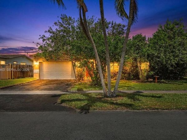 9261 SW 55th St , Cooper City, FL 33328