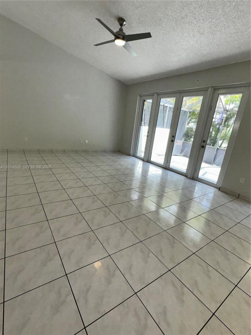 4745 NW 98th Pl, Doral, FL 33178 Photo