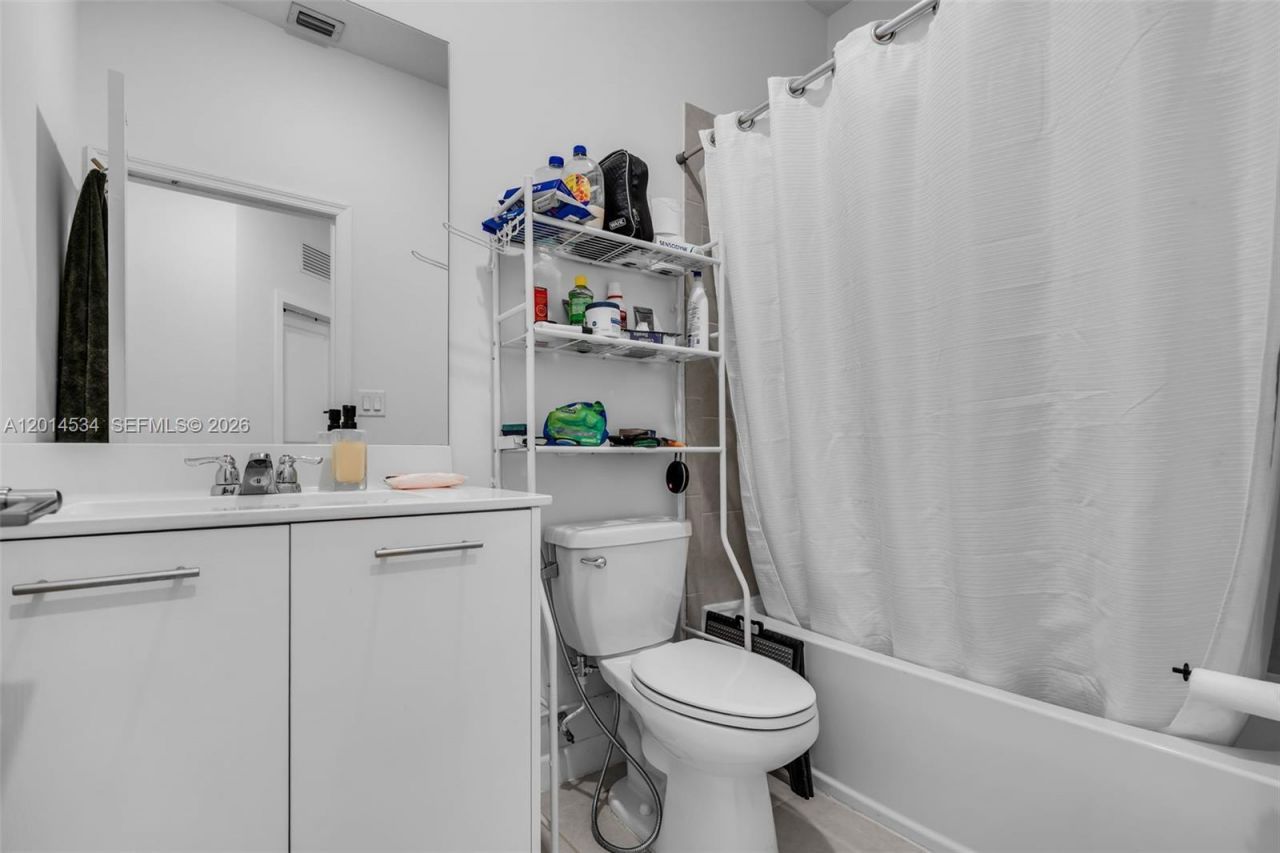 12586 NW 22nd Pl , Unit 12586, Miami, FL 33167 Photo