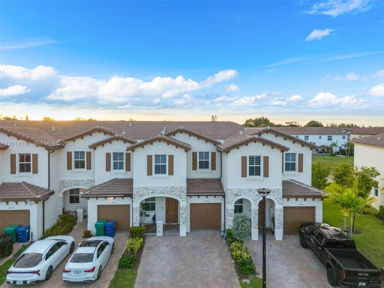 12586 NW 22nd Pl , Unit 12586, Miami, FL 33167 Photo