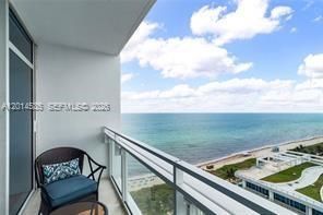 6801 Collins Ave, Unit LPH09, Miami Beach, FL 33141 Photo