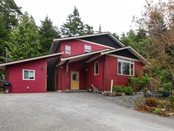 1302 Victoria Rd, Ucluelet, BC V0R 3A0