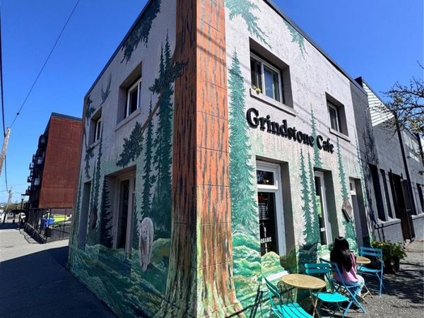 504 Herald St, Victoria, BC V8W 1S6