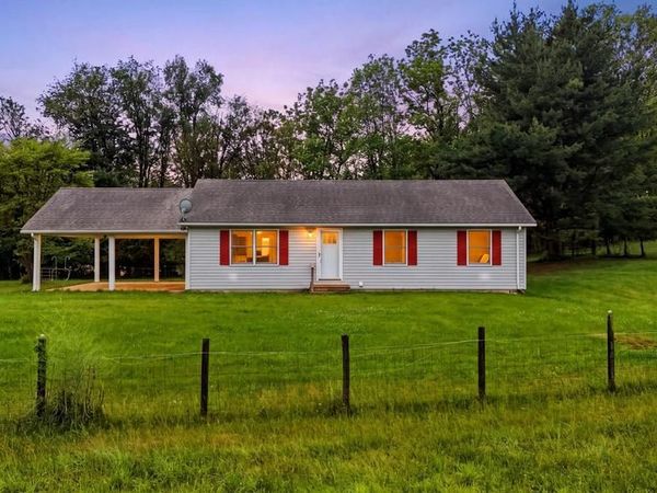 4789 SHEPHERDSTOWN PIKE, SHENANDOAH JUNCTION, WV 25442