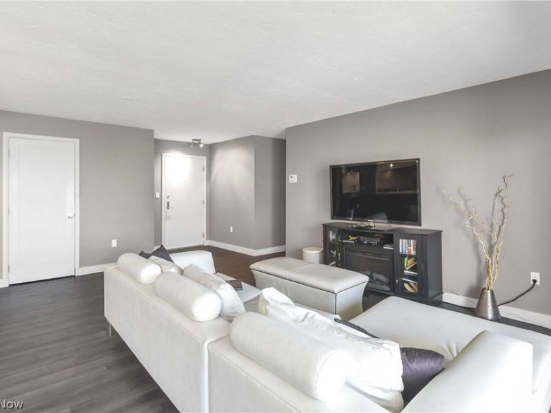 12550 Lake Avenue, Unit 1509, Lakewood, OH 44107 Photo 11
