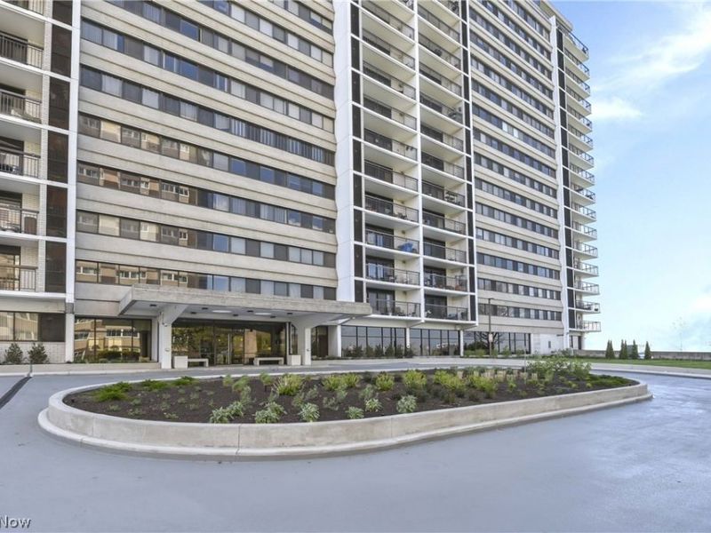 12550 Lake Avenue, Unit 1509, Lakewood, OH 44107 Photo 4
