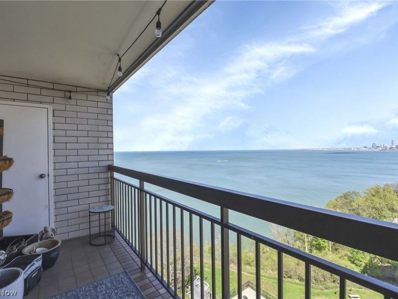12550 Lake Avenue, Unit 1509, Lakewood, OH 44107 Photo 9