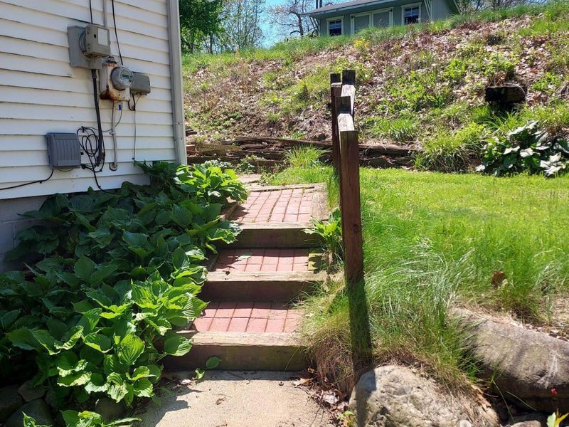 1990 Connect Road, Barberton, OH 44203 Photo 5
