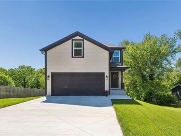 5232 N Cambridge Avenue, Kansas City, MO 64119