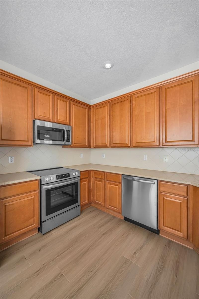 617 52nd Avenue N, Saint Petersburg, FL 33703 Photo