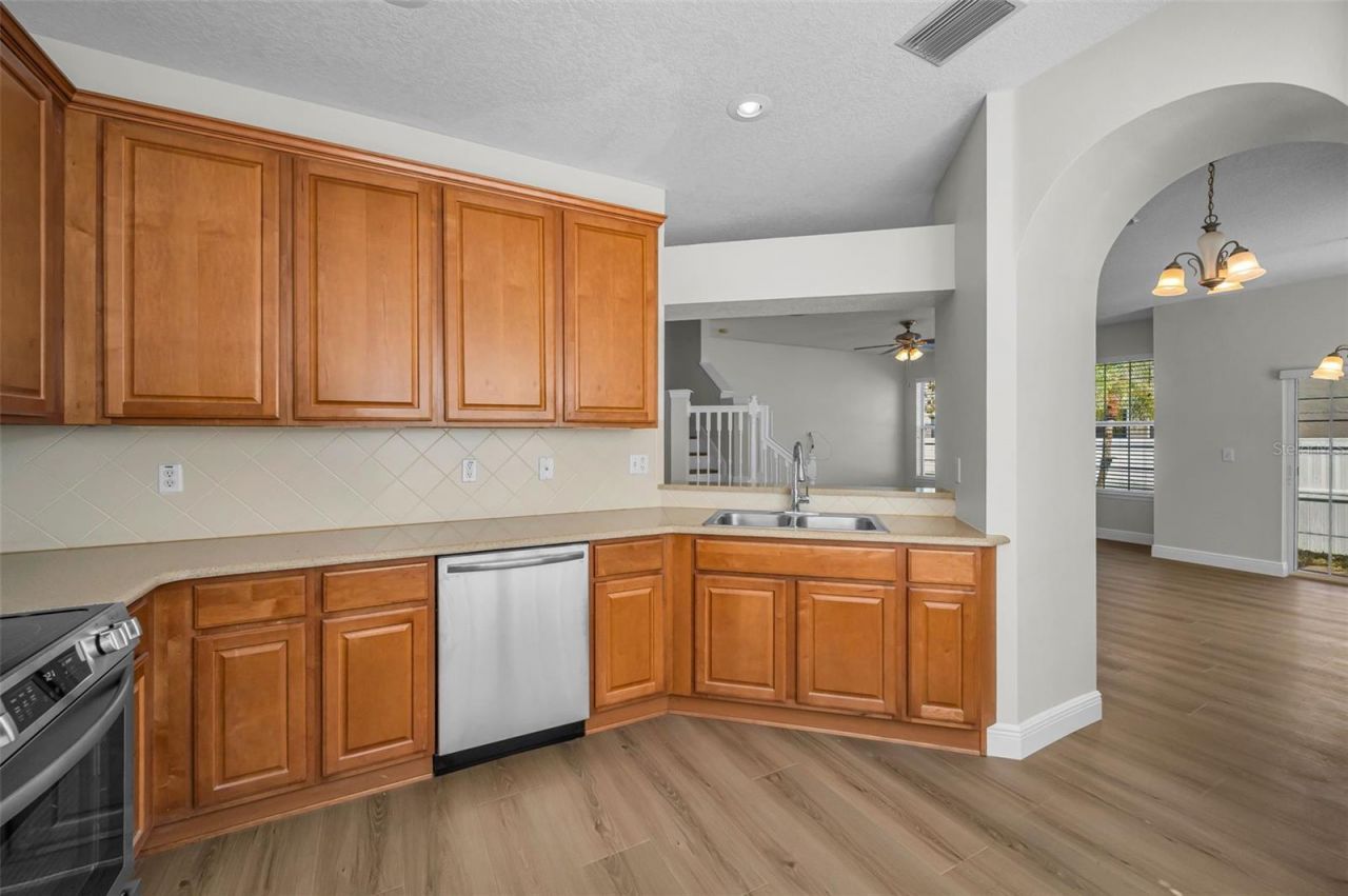 617 52nd Avenue N, Saint Petersburg, FL 33703 Photo