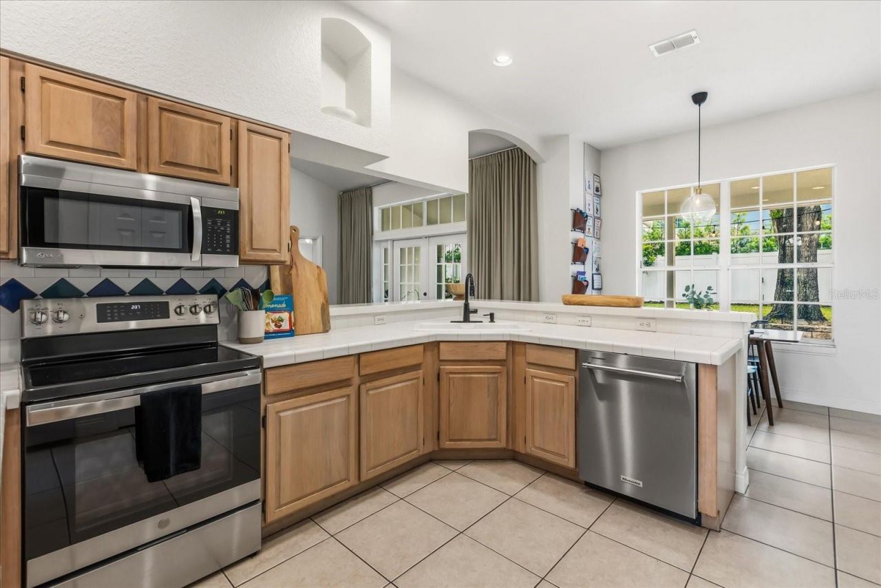 1934 Thoroughbred Drive , Gotha, FL 34734 Photo