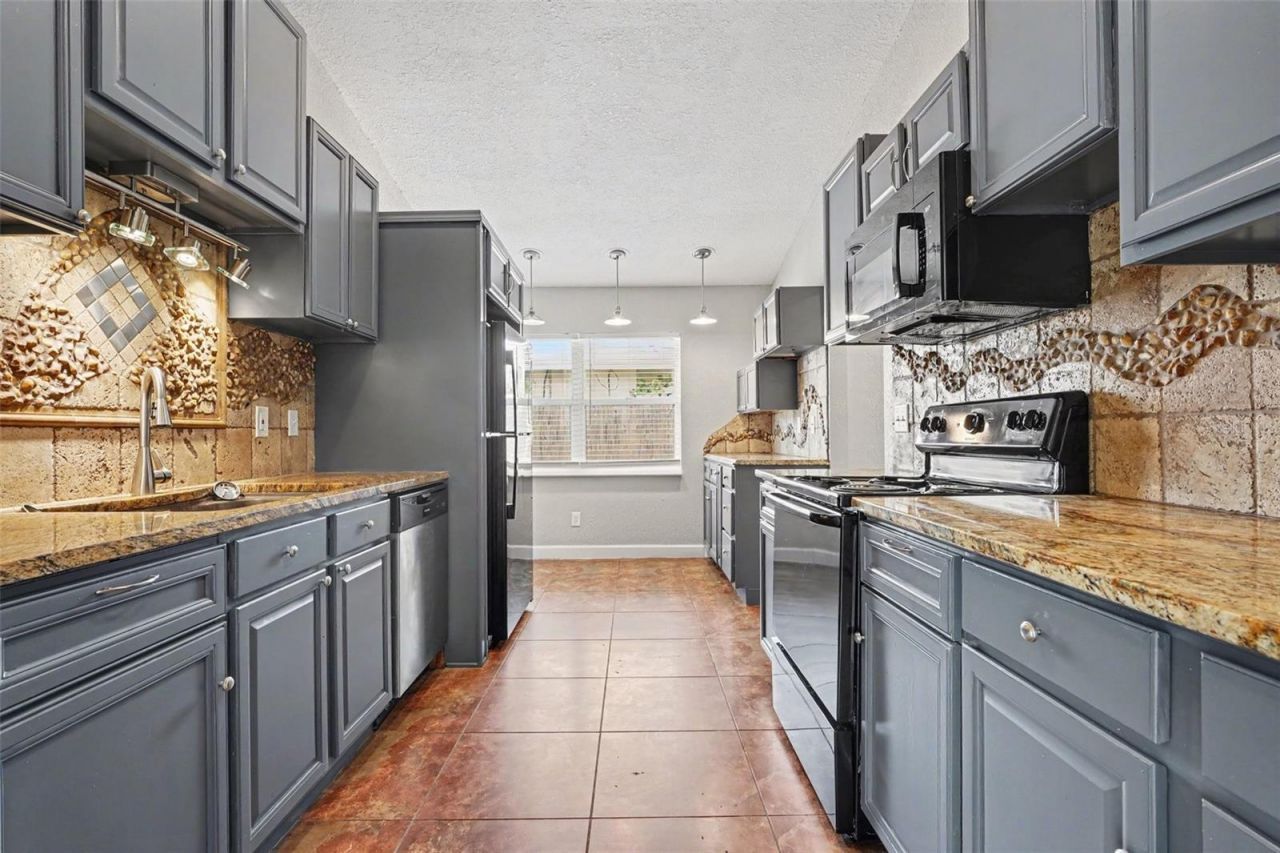 4621 Devon Avenue, Lakeland, FL 33813 Photo