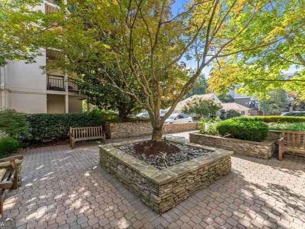 1406 River Green Drive NW, Atlanta, GA 30327
