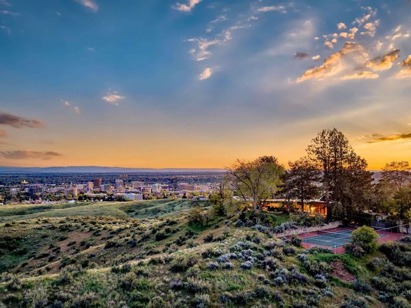 1513 N Claremont Dr, Boise, ID 83702