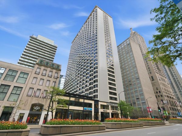 535 N Michigan Avenue , Unit 803, Chicago, IL 60611
