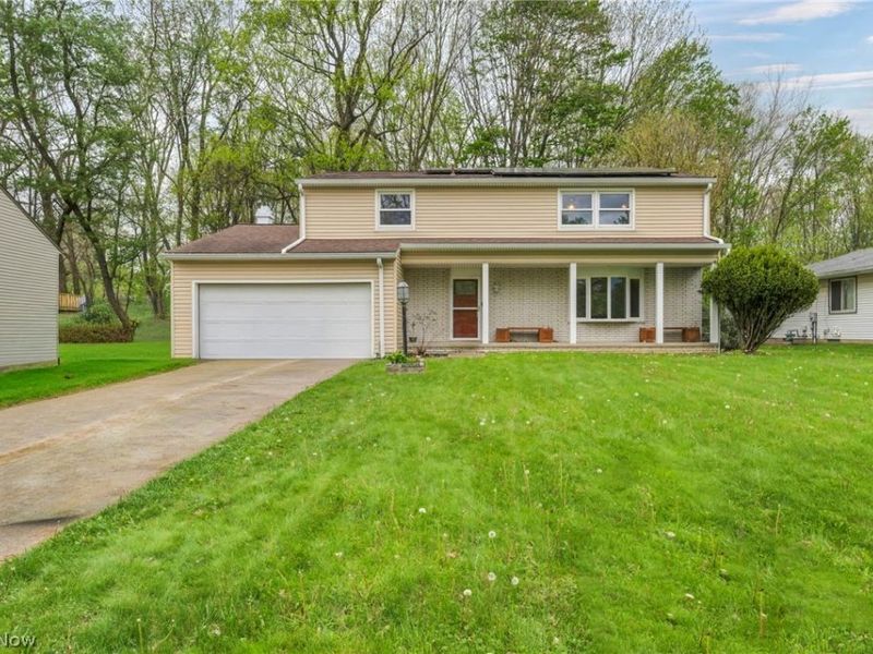 1668 Eisenhower, Brunswick, OH 44212 Photo 2