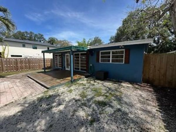 1424 SW 9th Street, Fort Lauderdale, FL 33312