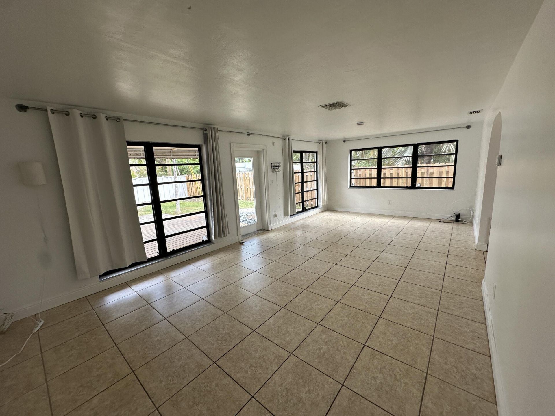 1424 SW 9th Street, Fort Lauderdale, FL 33312 Photo