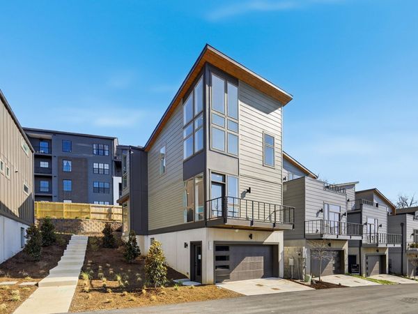 3017 Edwin Cir , Nashville, TN 37207