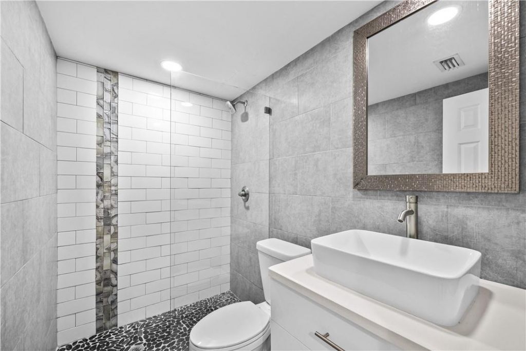 1470 N Dixie Highway, Unit 2, Fort Lauderdale, FL 33304 Photo