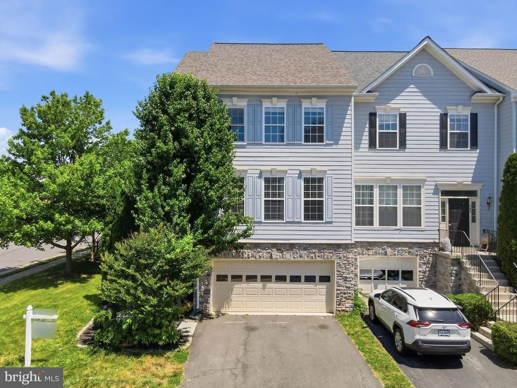 802 Ferndale Terrace Ne, Leesburg, VA 20176 Main Photo
