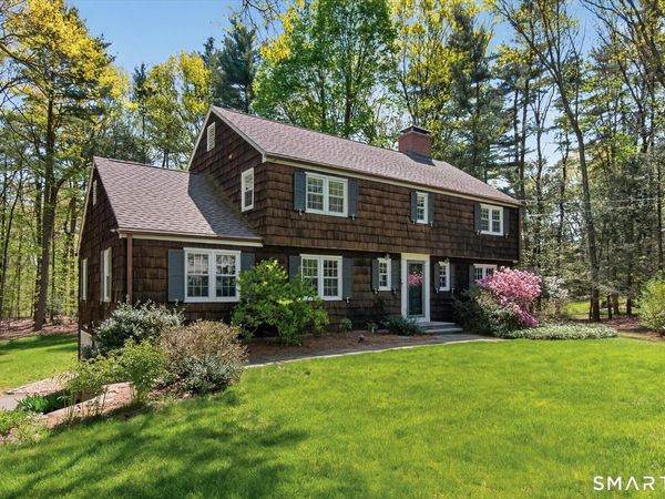 22 Fox Den, Simsbury, CT 06092