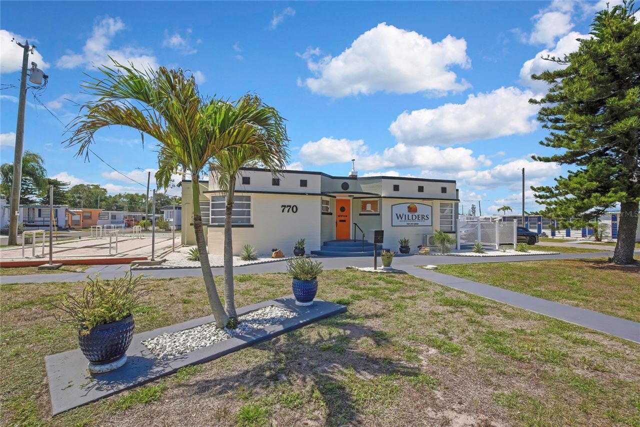 770 32nd Avenue S, Unit 522, Saint Petersburg, FL 33705 Photo