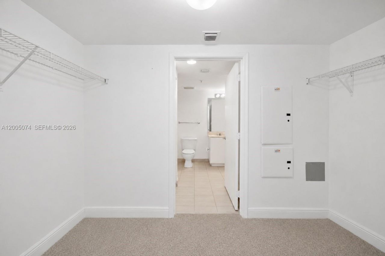 1750 N Bayshore Dr , Unit 1504, Miami, FL 33132 Photo