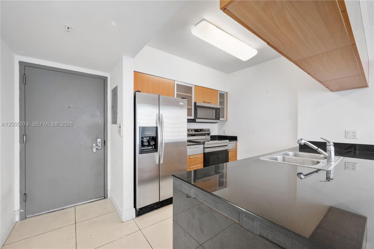 1750 N Bayshore Dr , Unit 1504, Miami, FL 33132 Photo