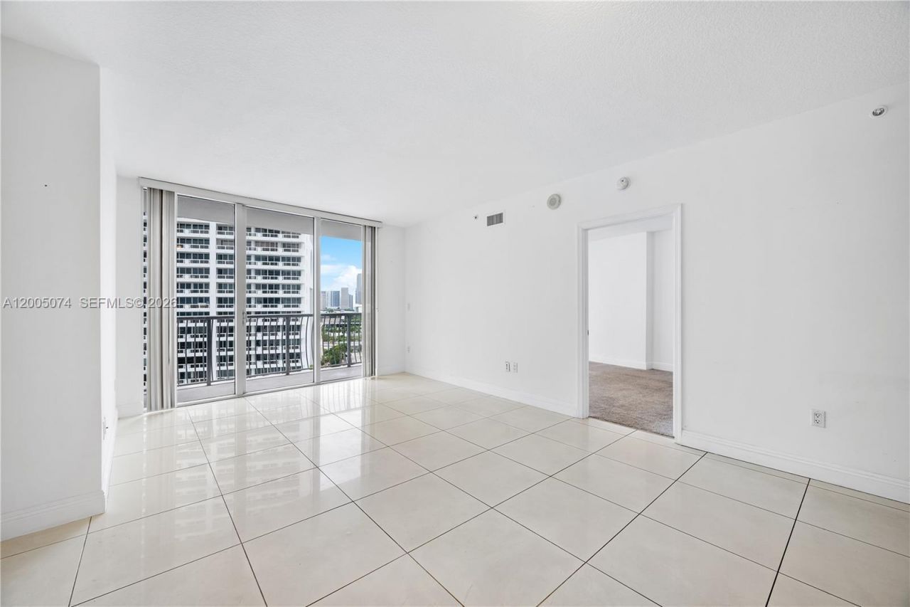 1750 N Bayshore Dr , Unit 1504, Miami, FL 33132 Photo