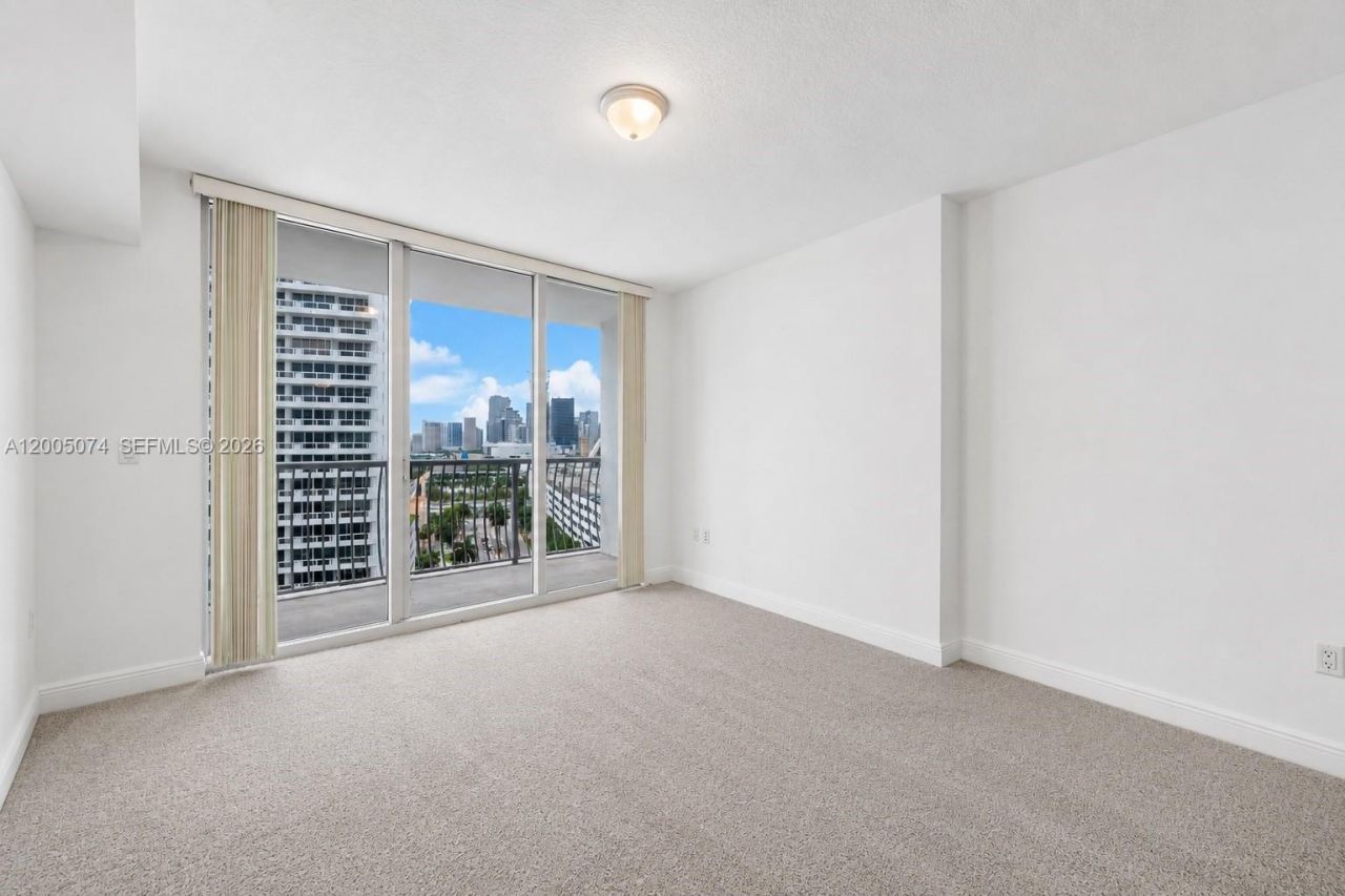 1750 N Bayshore Dr , Unit 1504, Miami, FL 33132 Photo