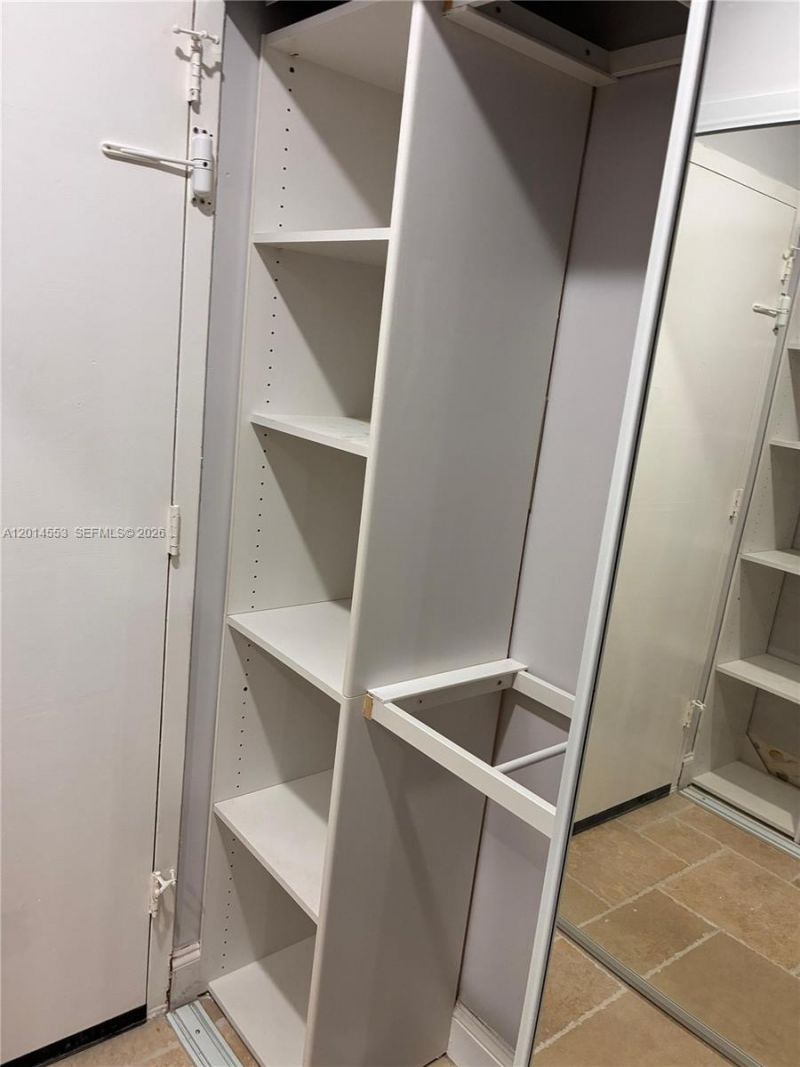 2780 NE 183rd St, Unit 1, Aventura, FL 33160 Photo