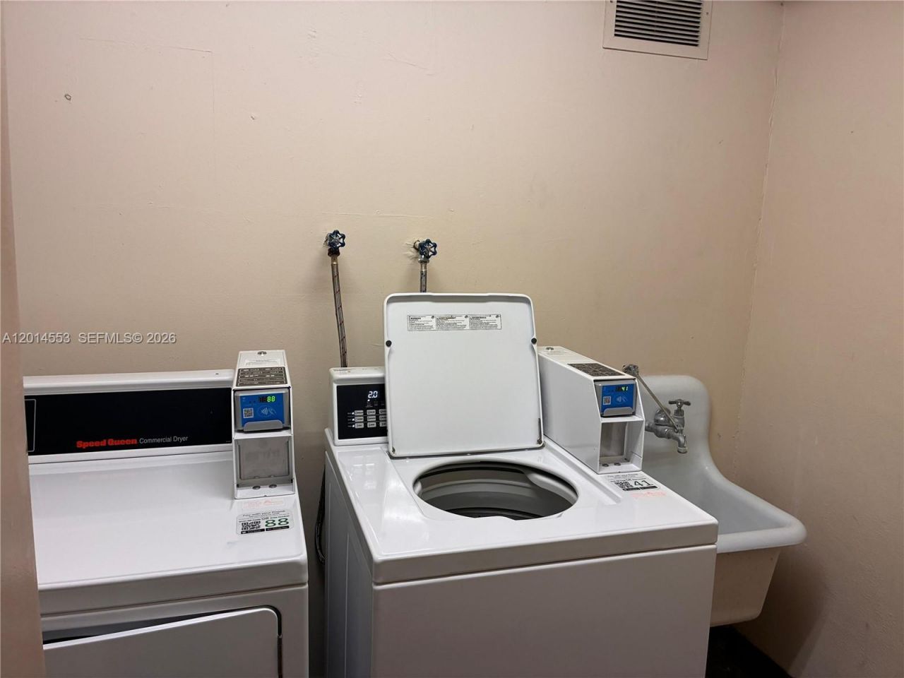 2780 NE 183rd St, Unit 1, Aventura, FL 33160 Photo
