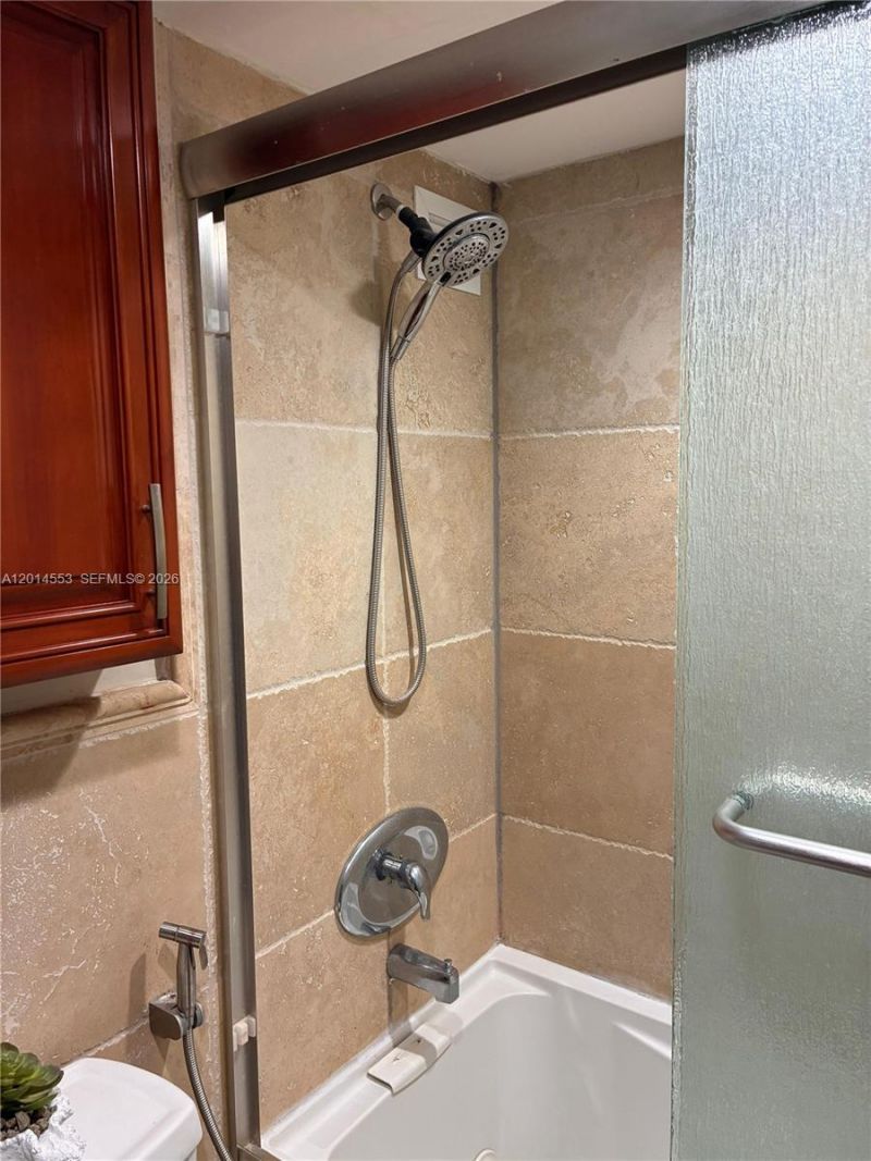 2780 NE 183rd St, Unit 1, Aventura, FL 33160 Photo