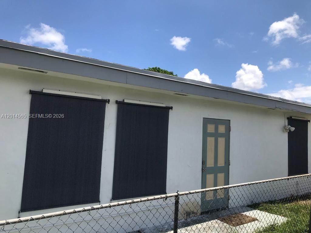 2530 NW 17th St, Fort Lauderdale, FL 33311 Photo