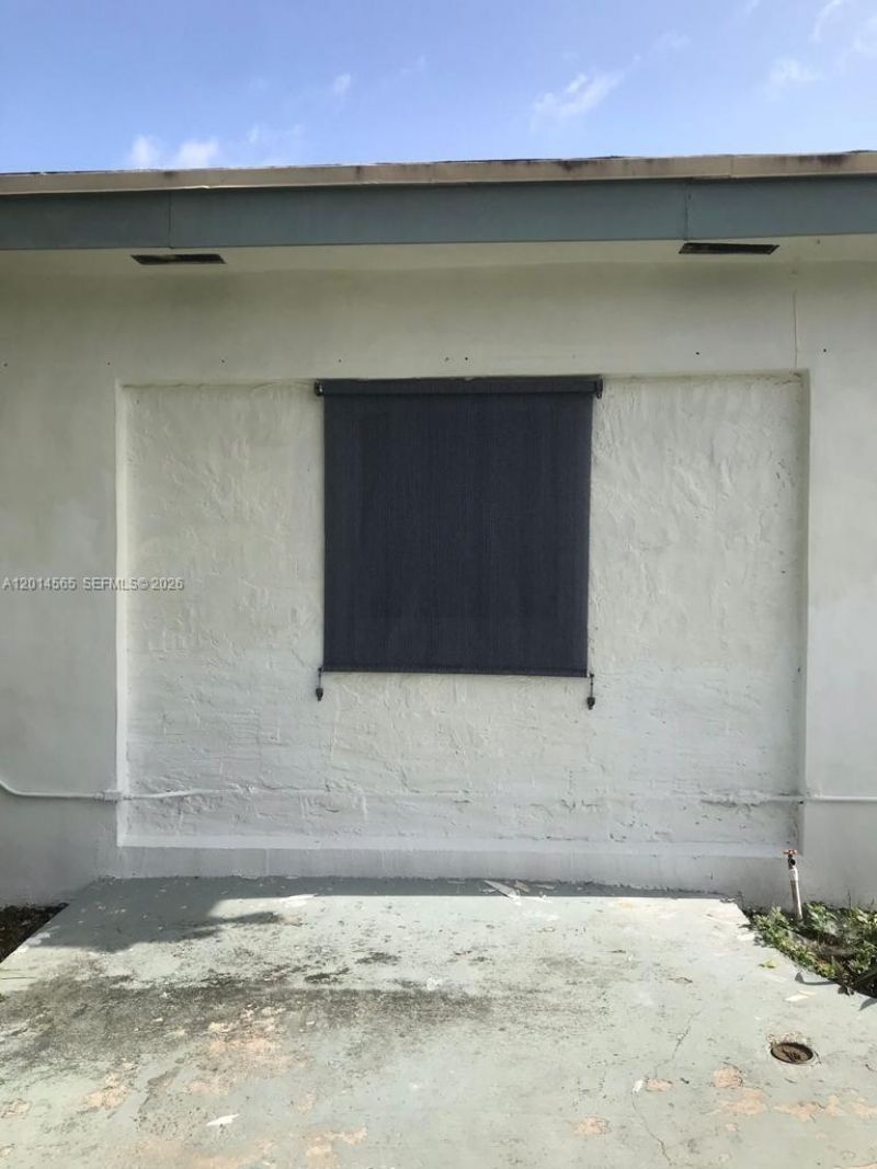 2530 NW 17th St, Fort Lauderdale, FL 33311 Photo