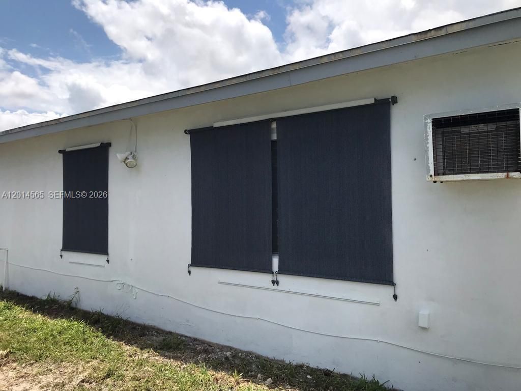 2530 NW 17th St, Fort Lauderdale, FL 33311 Photo
